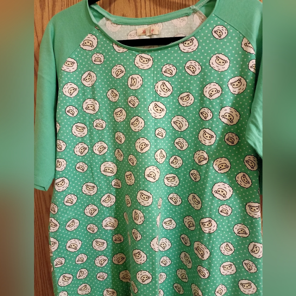 Green cotton nightdress, new, size L